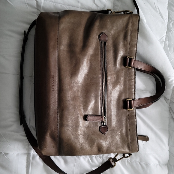 Coach shoulder bag - Picture 1 of 2